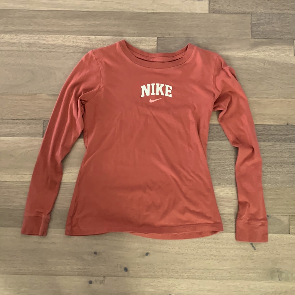 Nike long sleeve tee